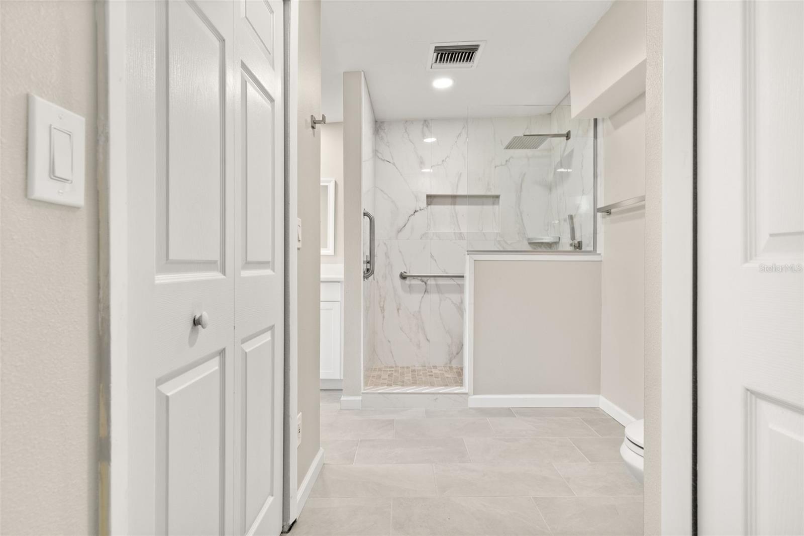 Image 25 of 63 For 5929 Murdock Avenue