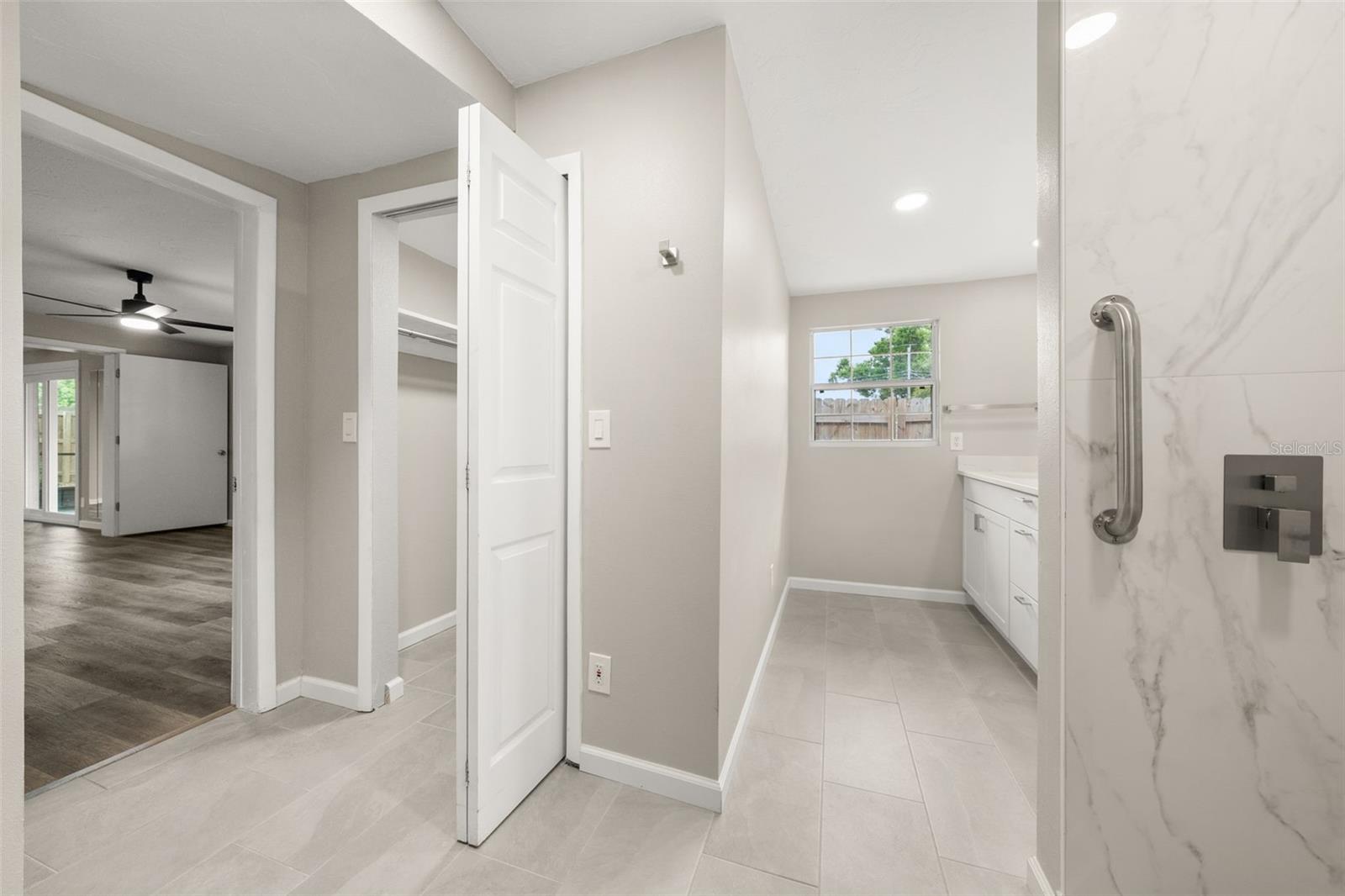 Image 29 of 63 For 5929 Murdock Avenue