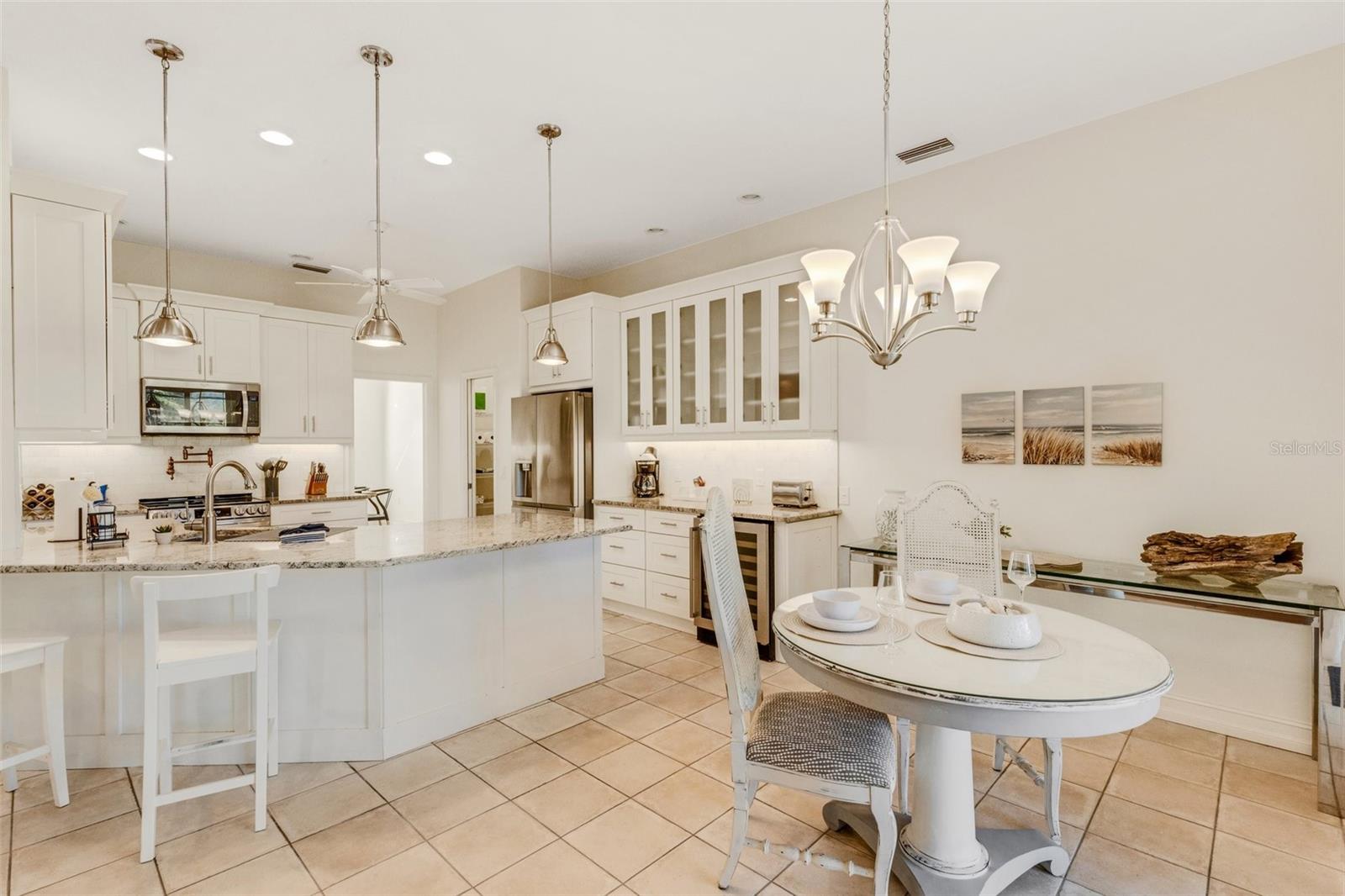 Image 6 of 41 For 4801 Edgemont Court