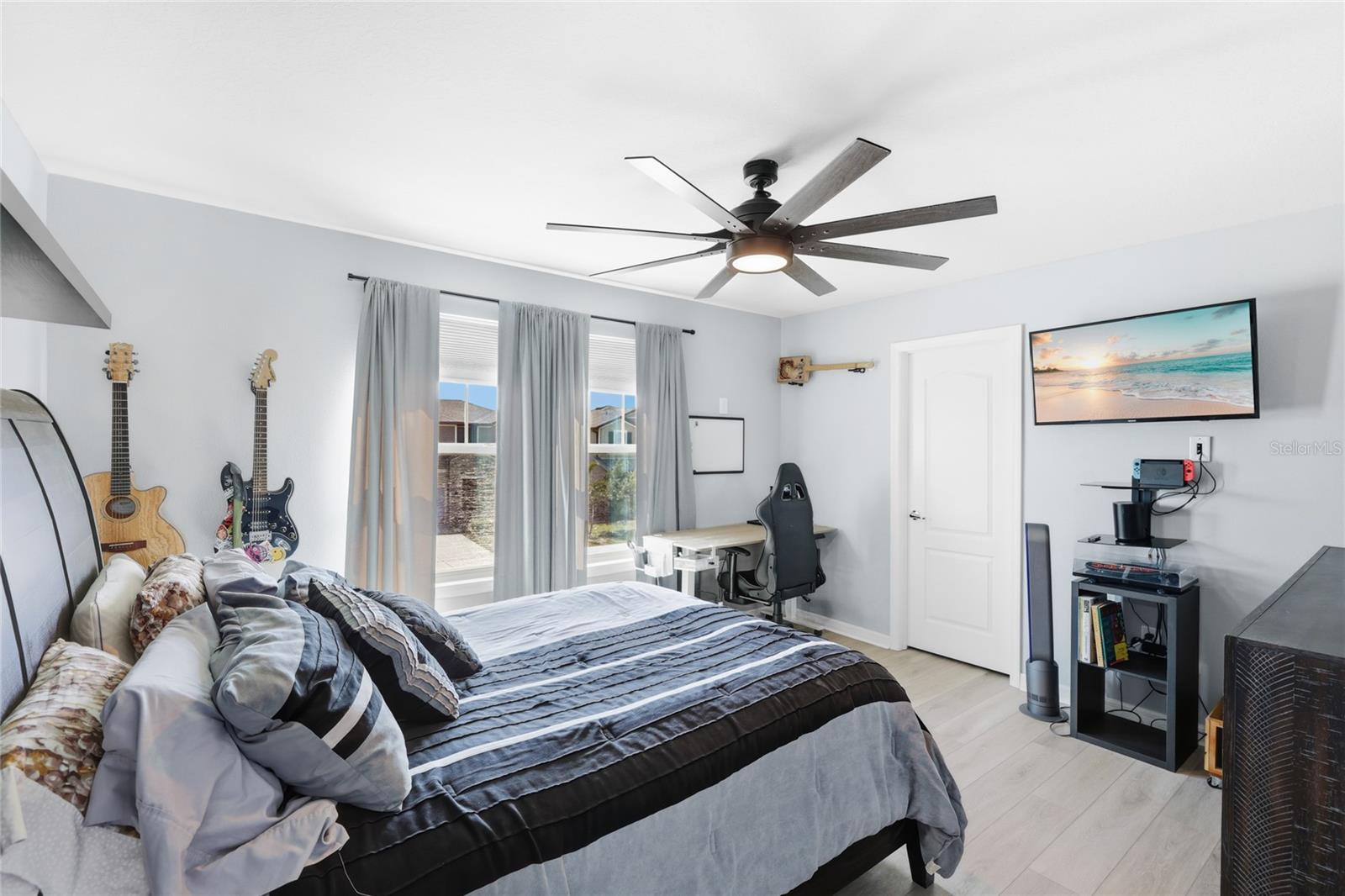 Image 27 of 58 For 5402 Levana Street