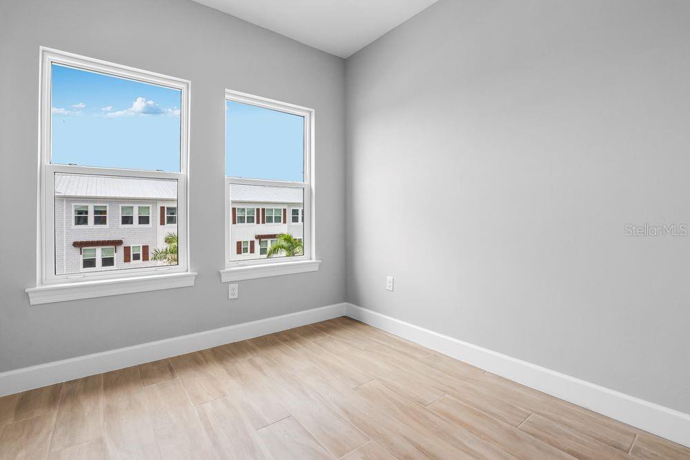 Image 10 of 26 For 1617 Sea Haven Drive 503