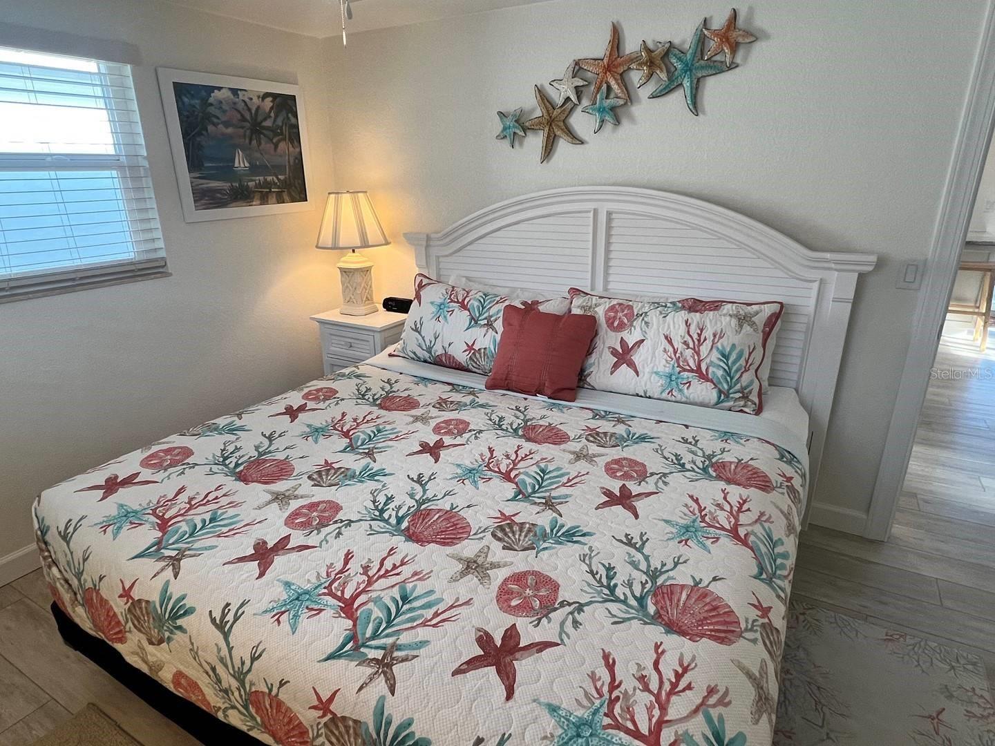 Image 12 of 26 For 6154 Midnight Pass Road 7c