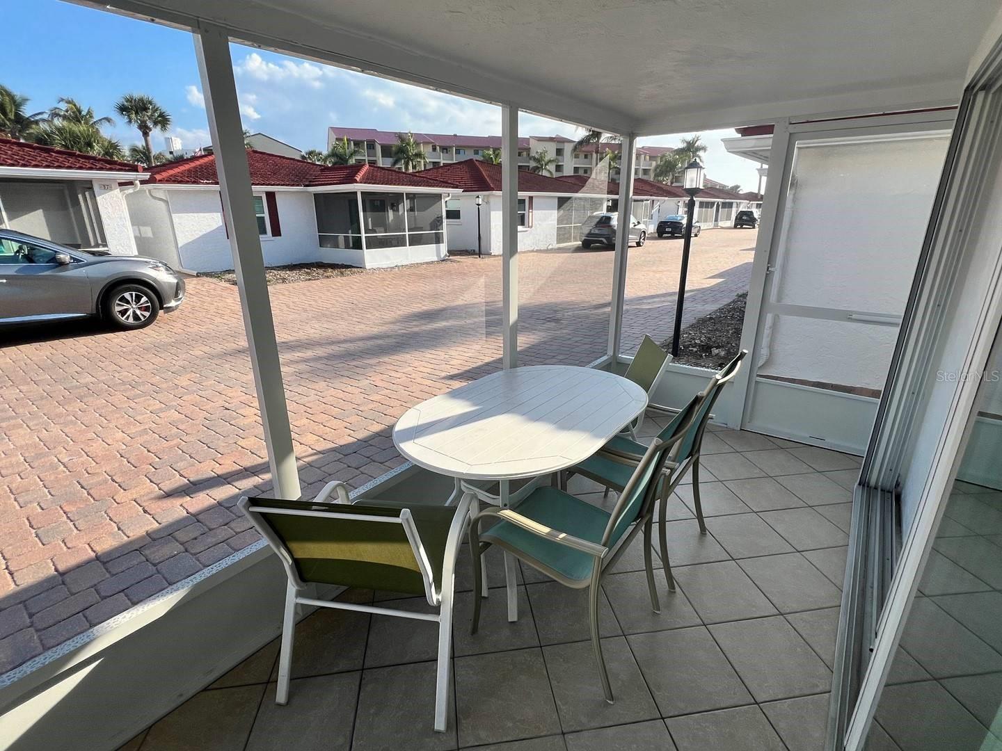 Image 22 of 26 For 6154 Midnight Pass Road 7c