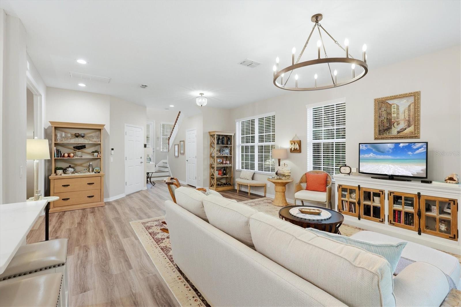 Image 11 of 47 For 5427 Napa Drive