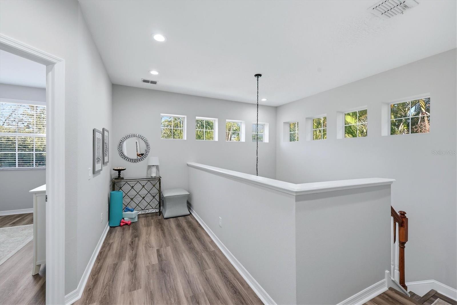 Image 21 of 47 For 5427 Napa Drive