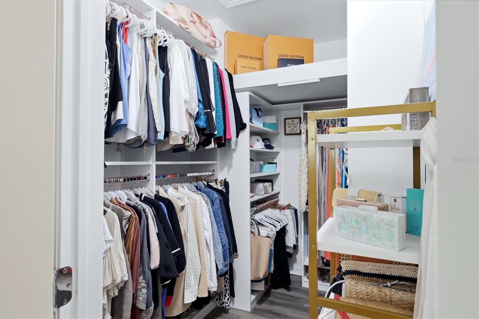 Image 24 of 47 For 5427 Napa Drive