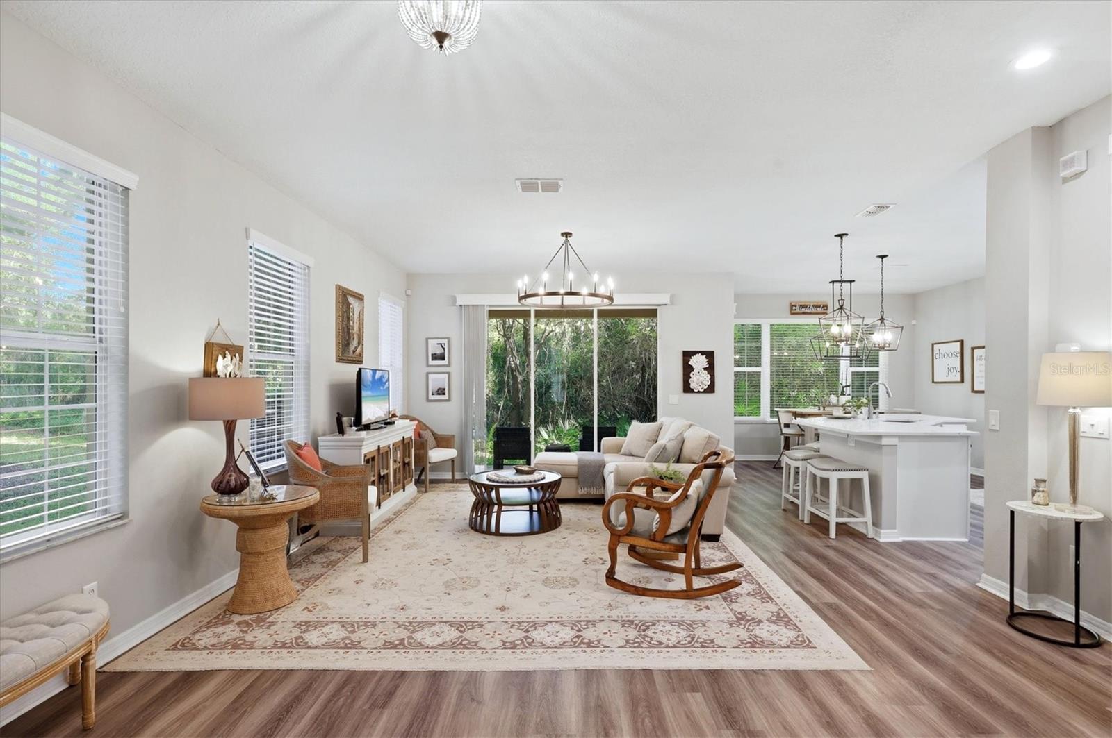 Image 8 of 47 For 5427 Napa Drive