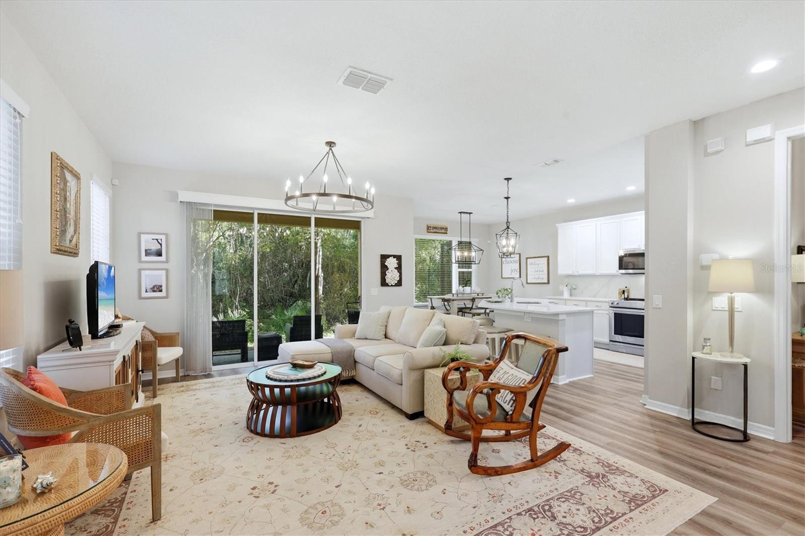 Image 9 of 47 For 5427 Napa Drive