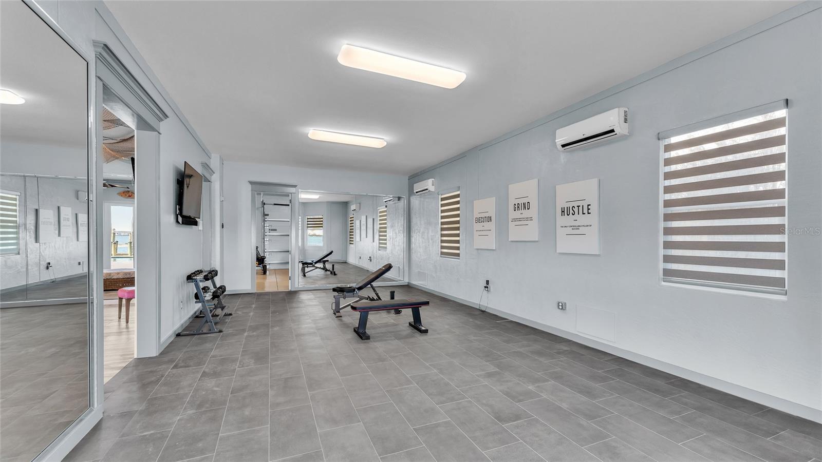 Image 46 of 100 For 635 Key Royale Drive