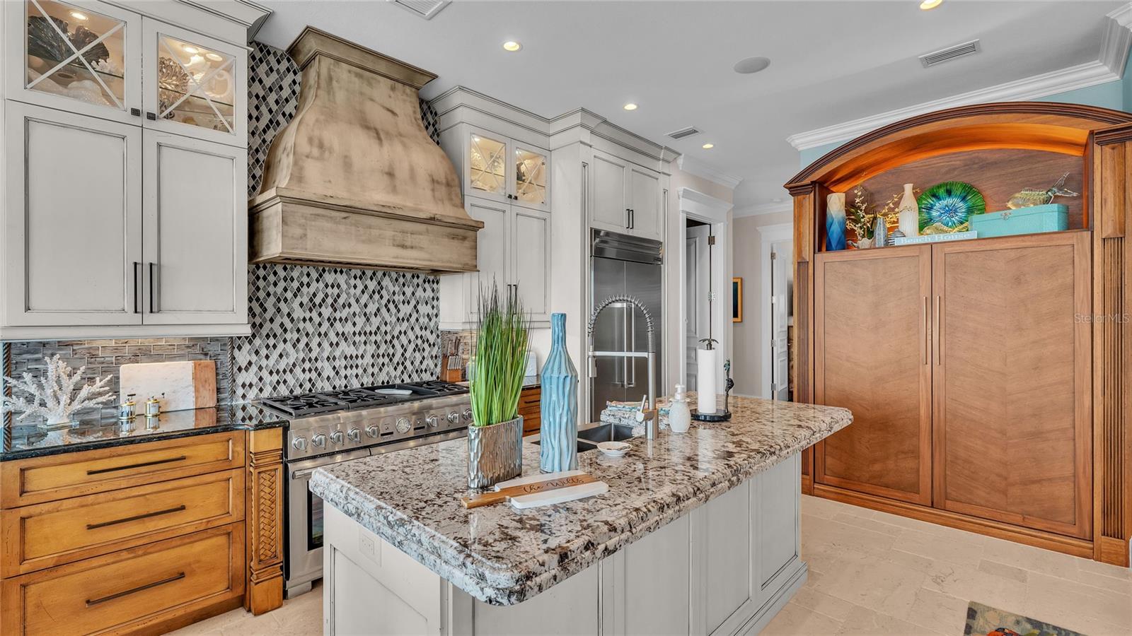 Image 65 of 100 For 635 Key Royale Drive