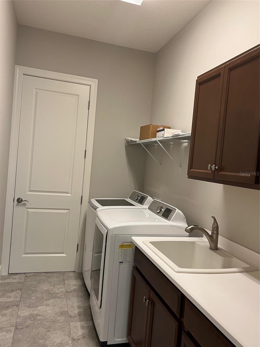 Image 19 of 48 For 5636 Cantucci Street