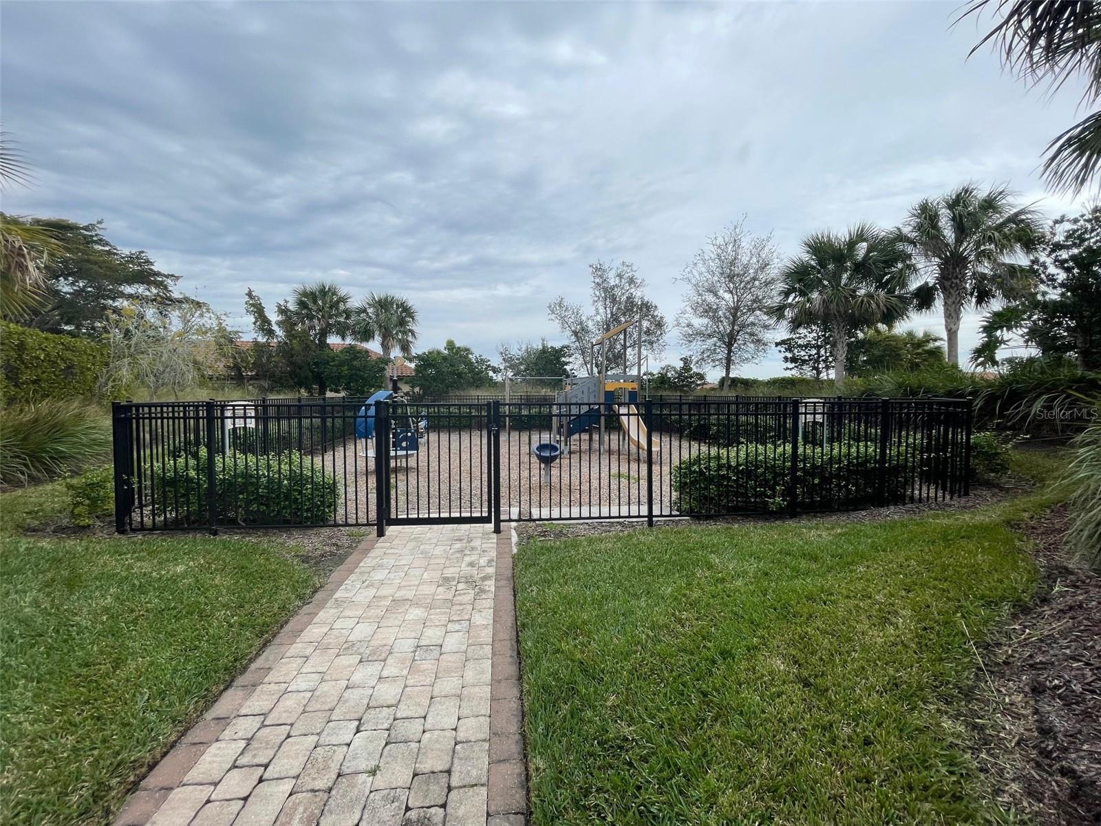 Image 27 of 48 For 5636 Cantucci Street