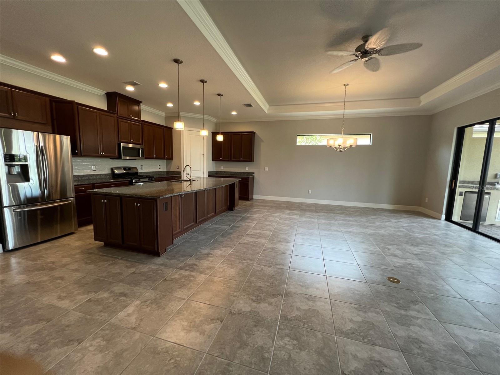 Image 4 of 48 For 5636 Cantucci Street