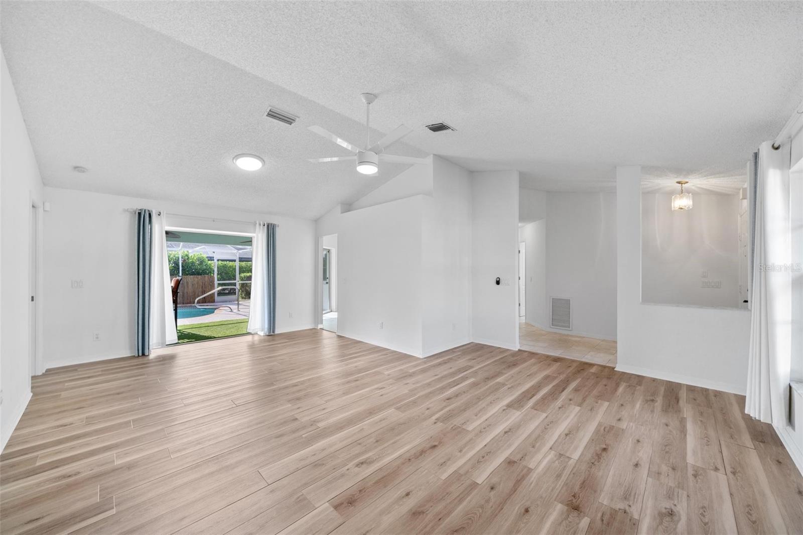 Image 17 of 47 For 5879 Tyler Road