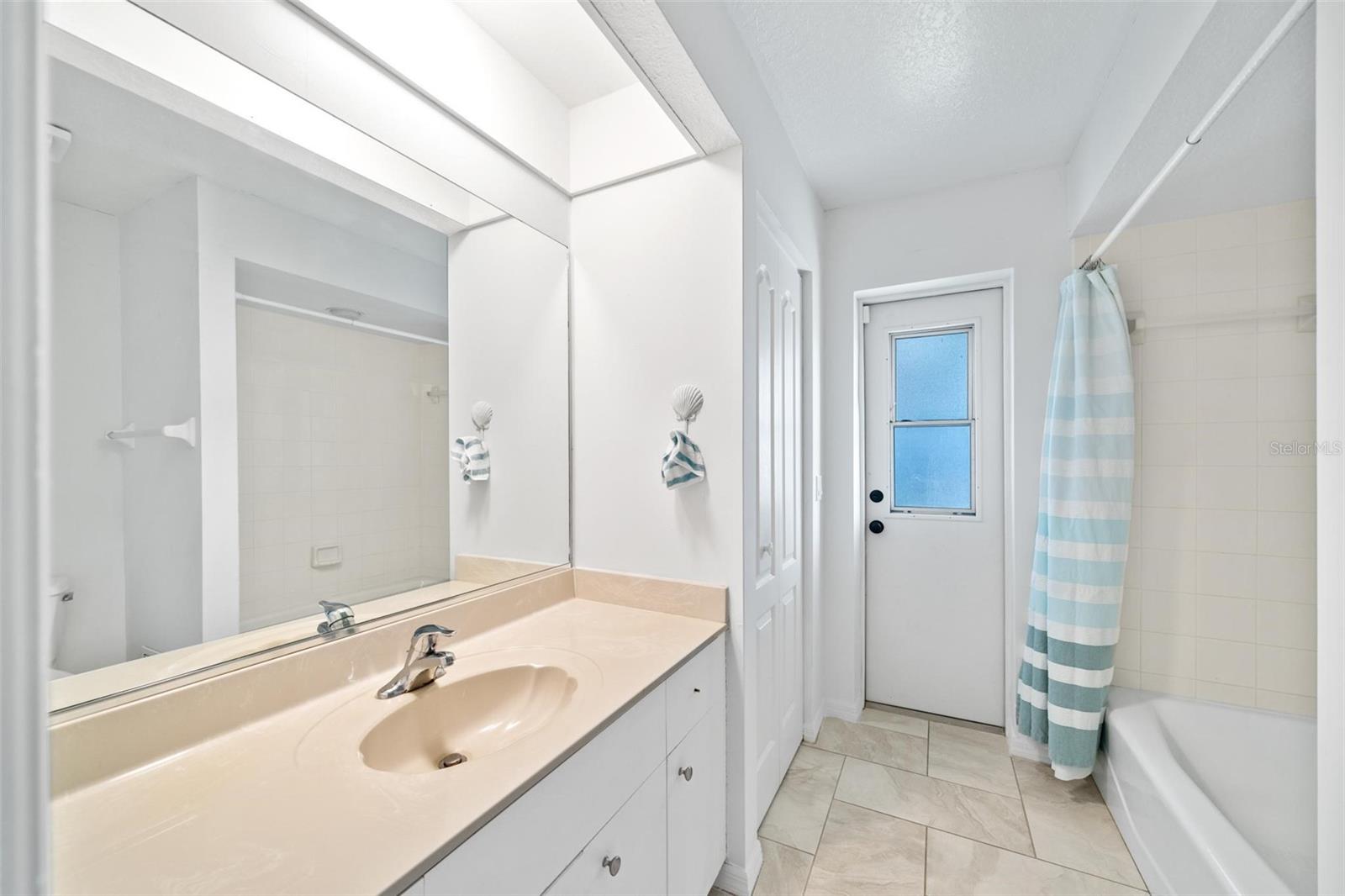 Image 40 of 47 For 5879 Tyler Road