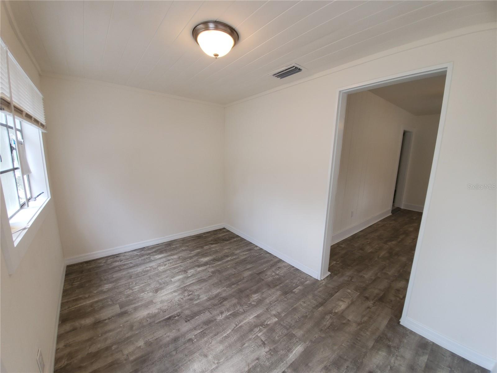 Image 16 of 38 For 620 East Avenue