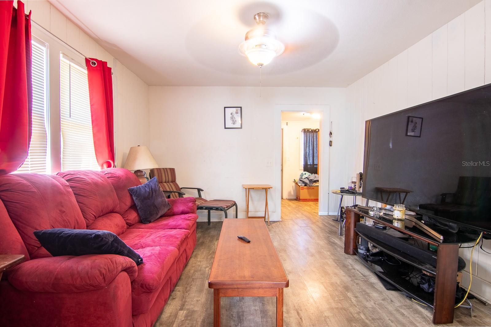 Image 2 of 38 For 620 East Avenue