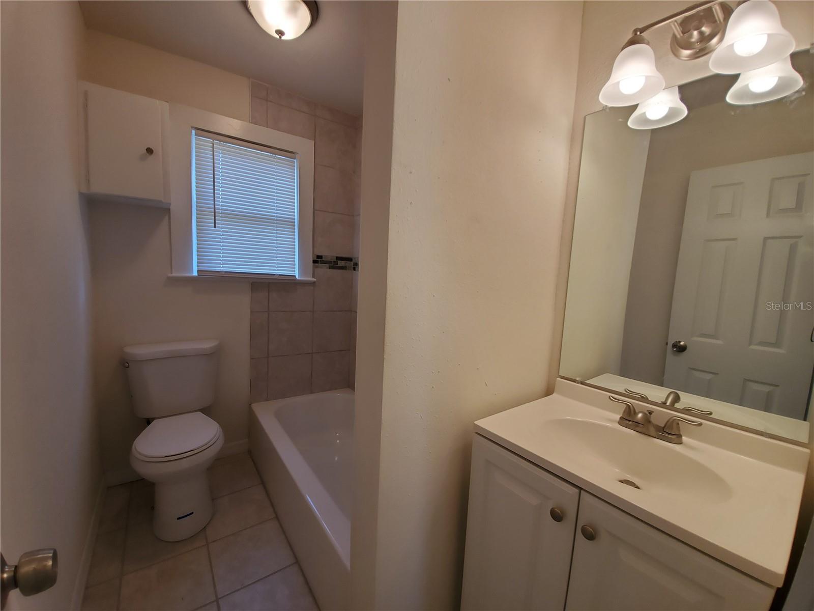 Image 24 of 38 For 620 East Avenue