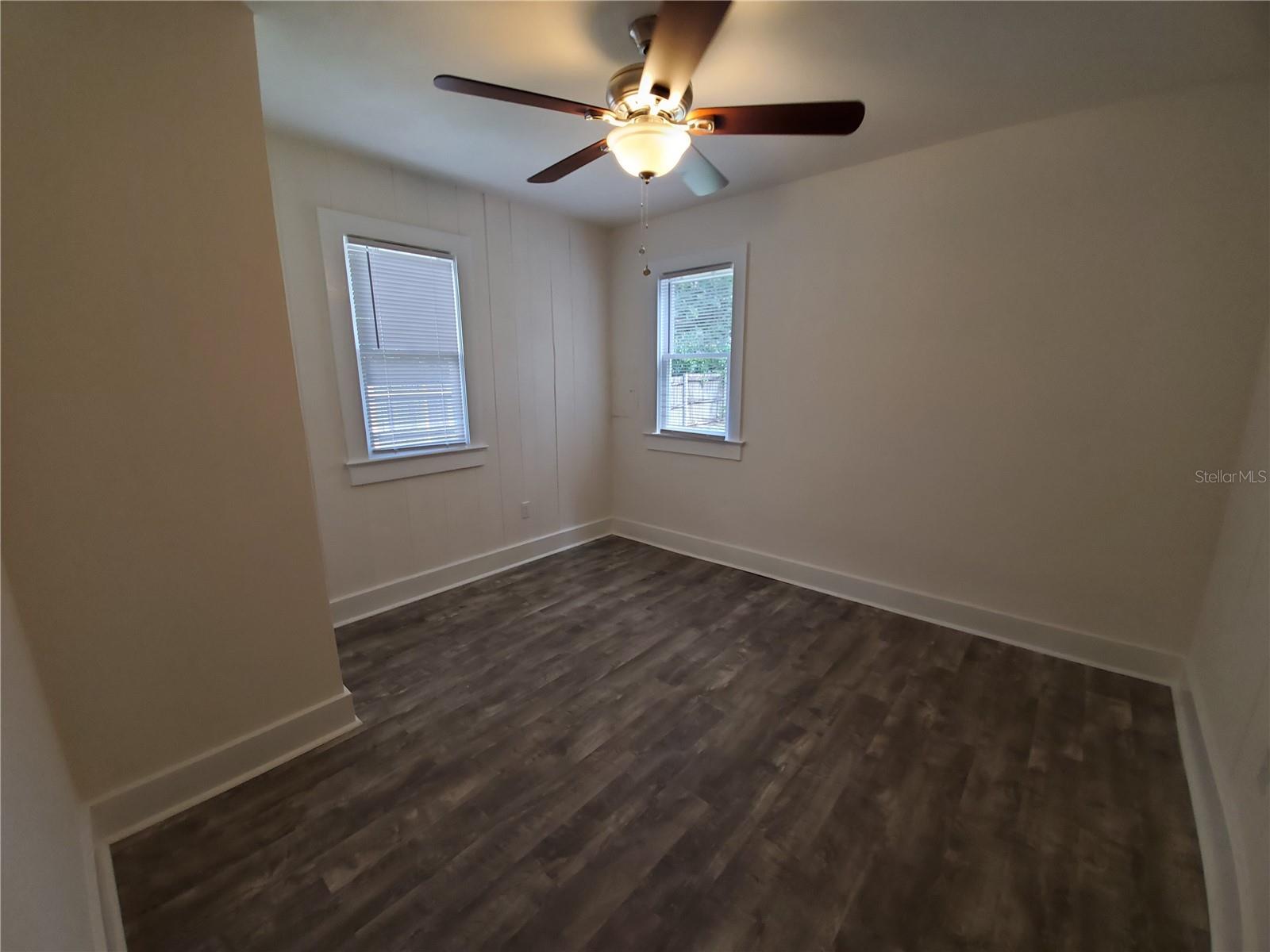 Image 26 of 38 For 620 East Avenue