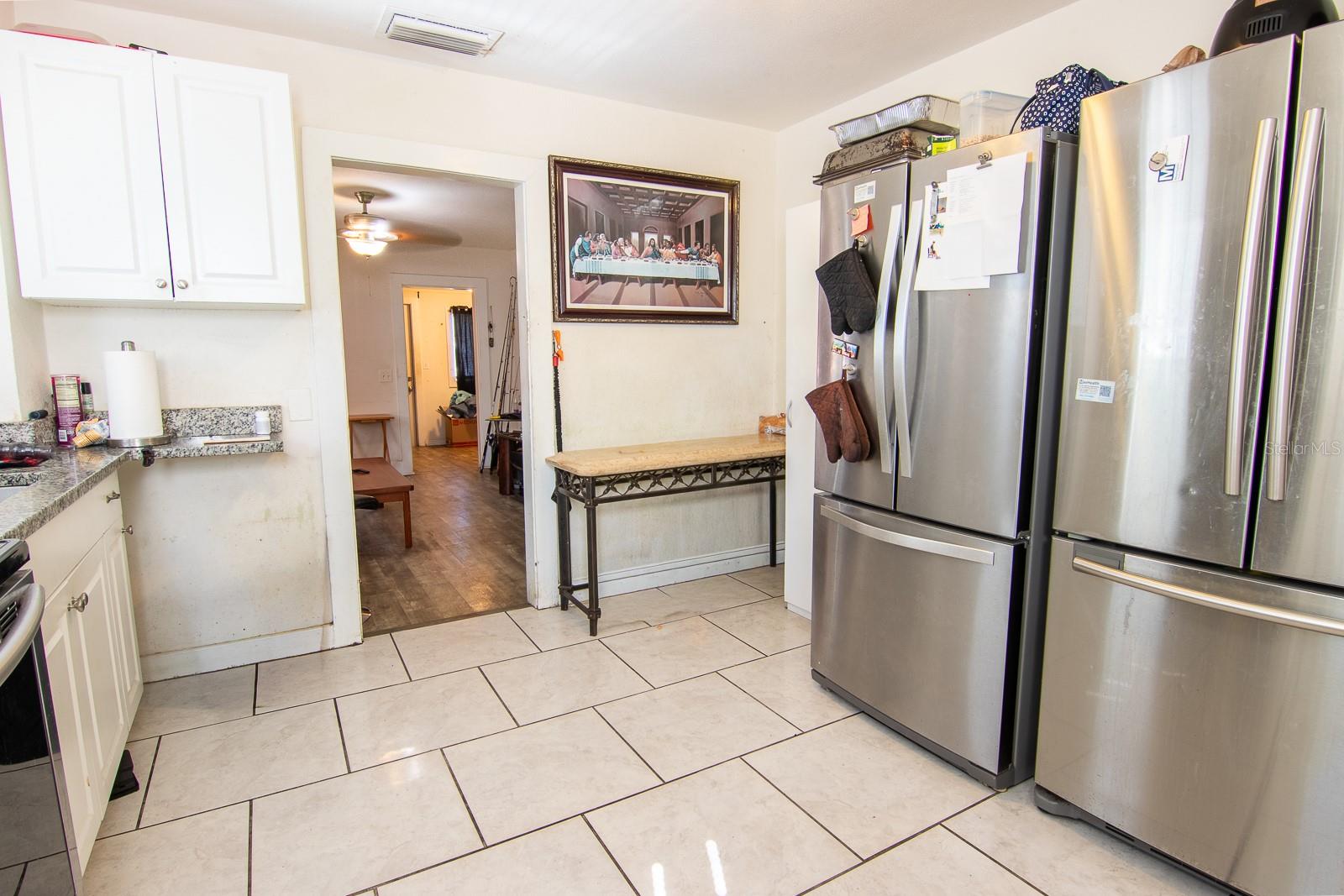 Image 7 of 38 For 620 East Avenue