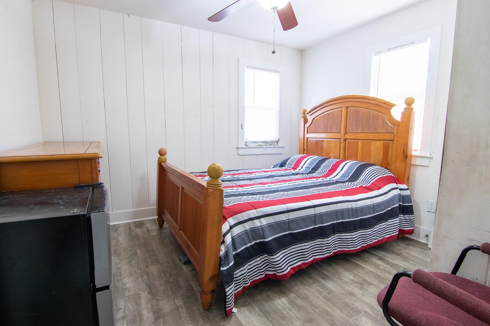 Image 9 of 38 For 620 East Avenue