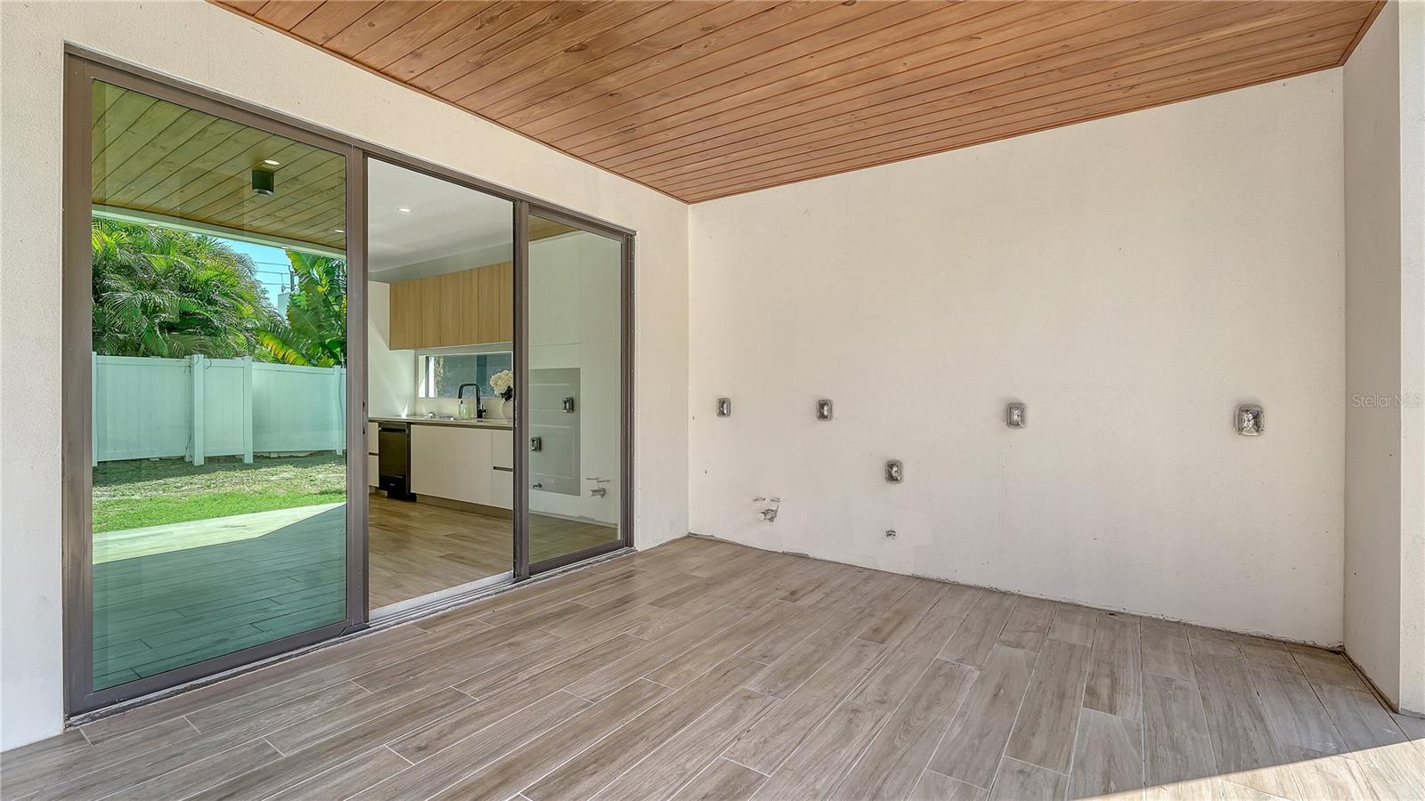 Image 11 of 66 For 1730 Wisconsin Lane