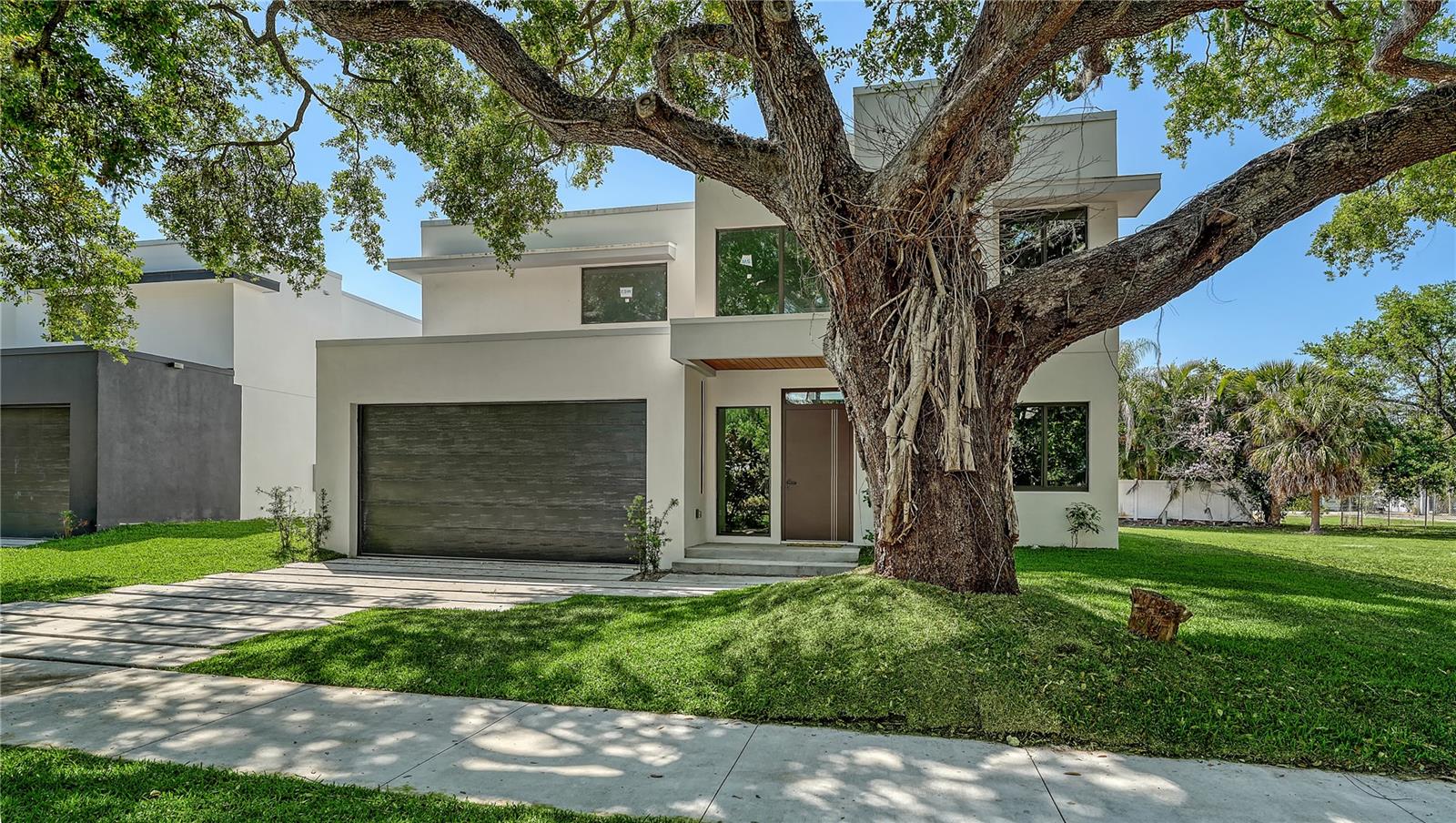 Image 3 of 66 For 1730 Wisconsin Lane