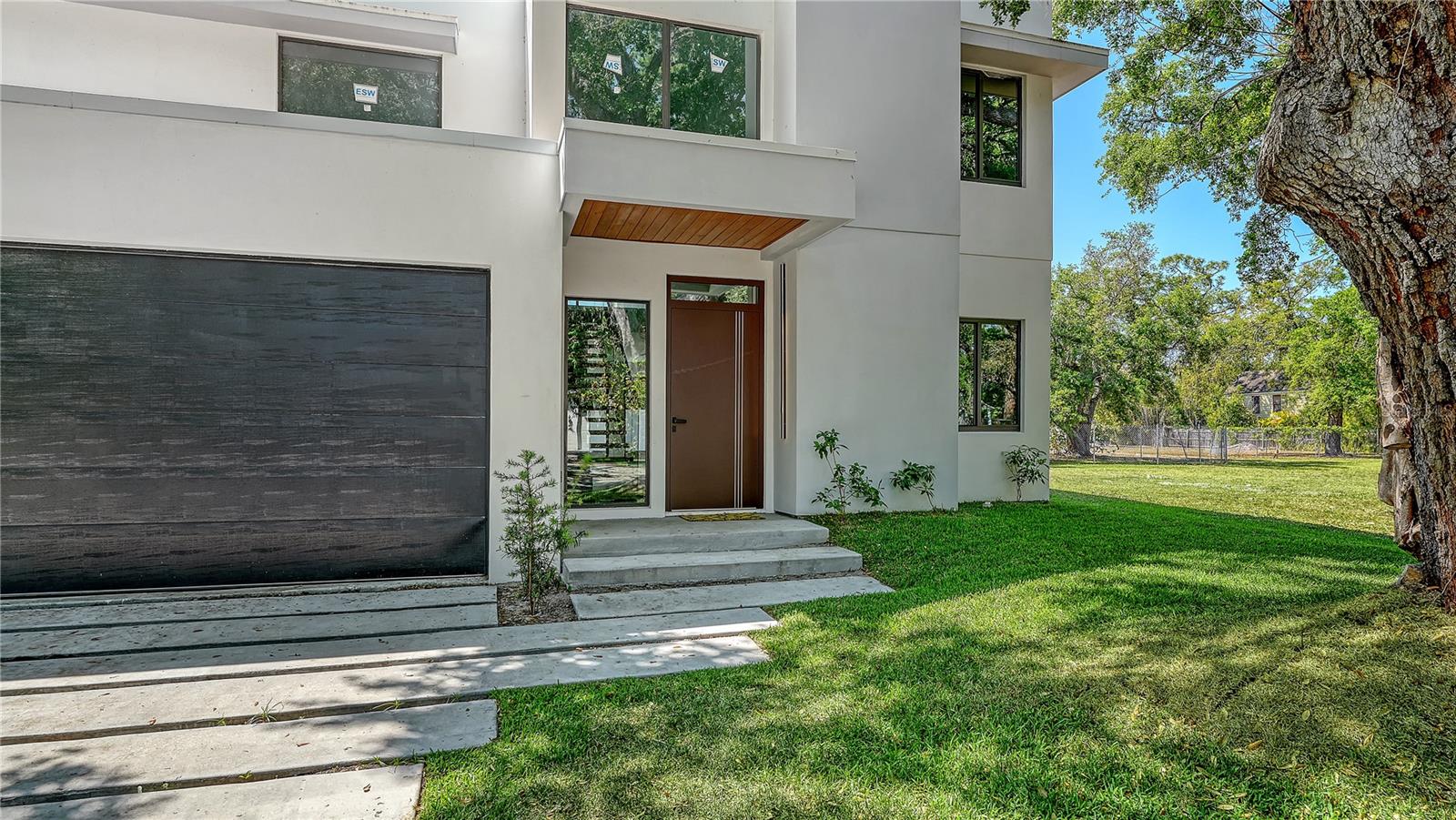 Image 4 of 66 For 1730 Wisconsin Lane