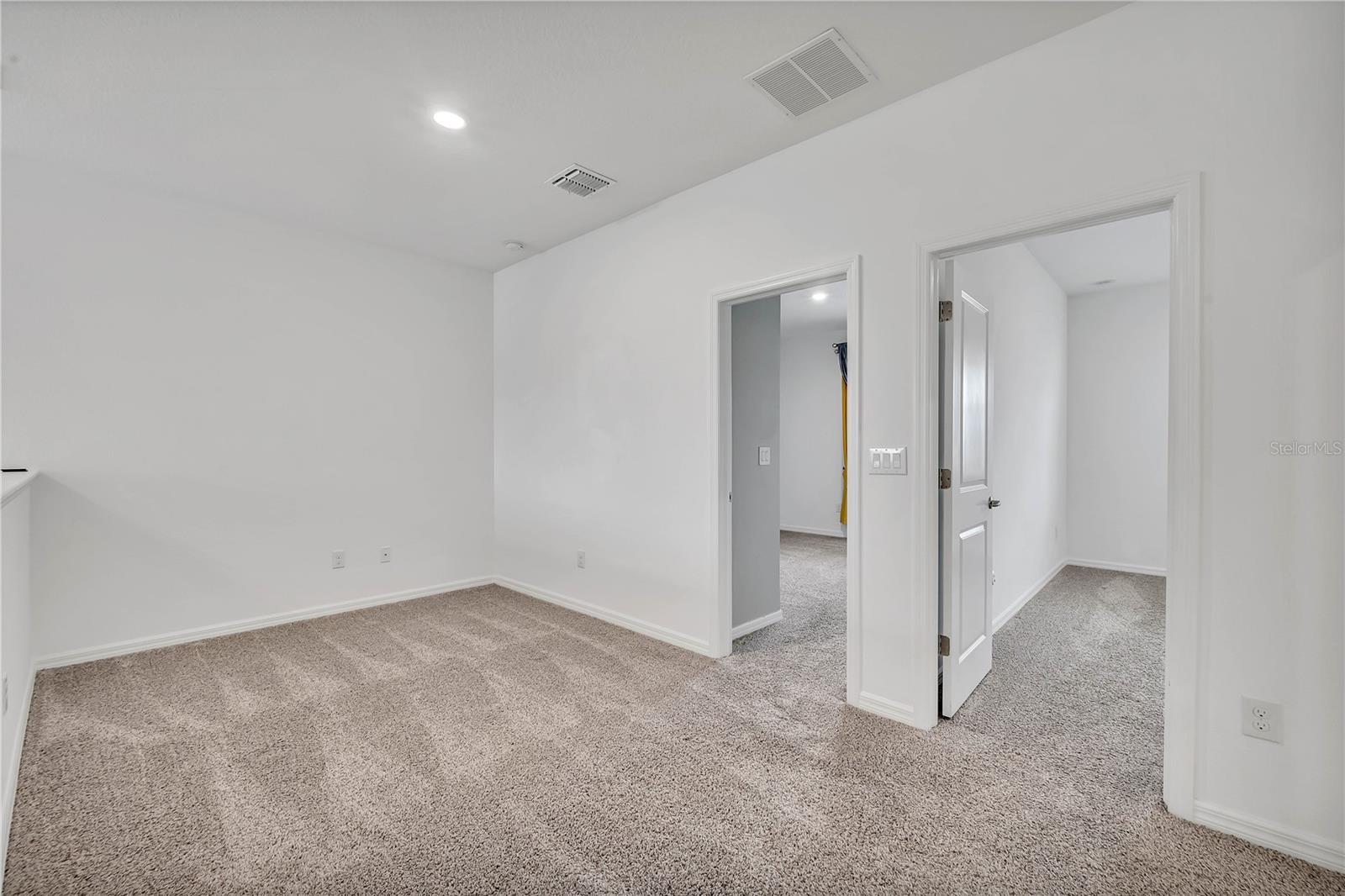 Image 15 of 31 For 11532 Woodleaf Drive