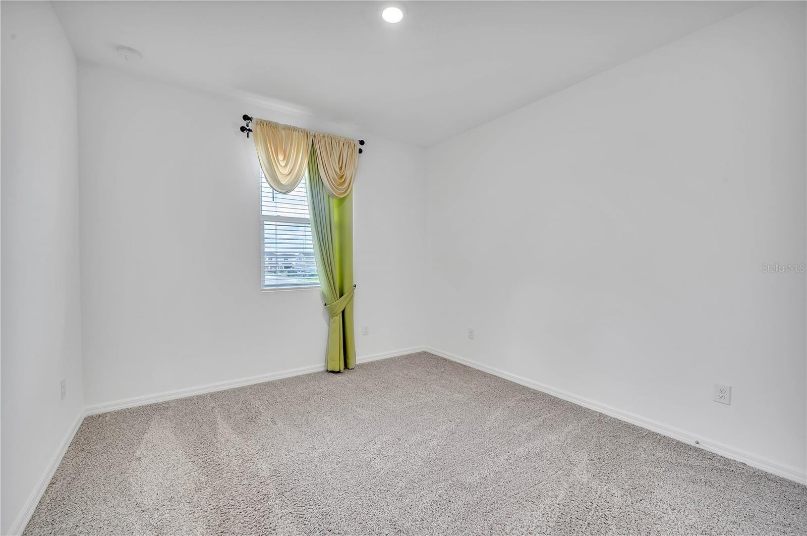 Image 22 of 31 For 11532 Woodleaf Drive