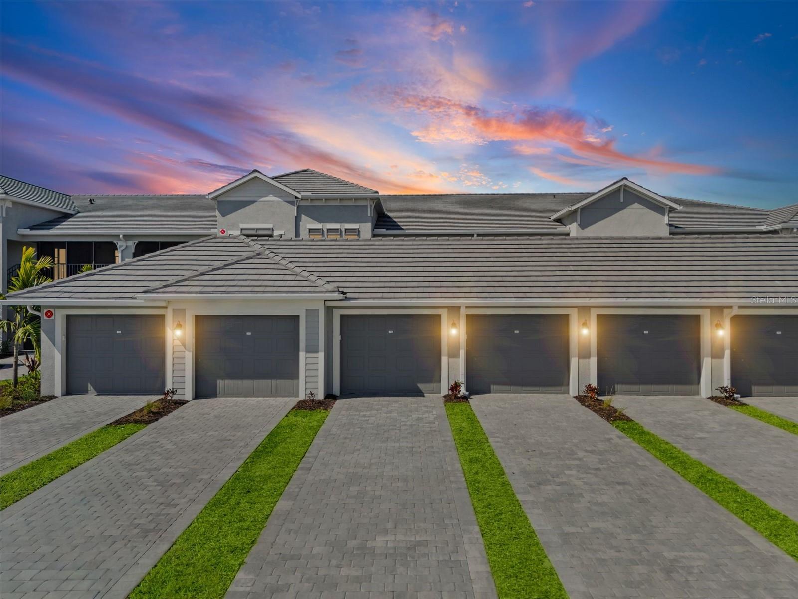 Details for 19015 Scallop Loop 106, LAKEWOOD RANCH, FL 34211