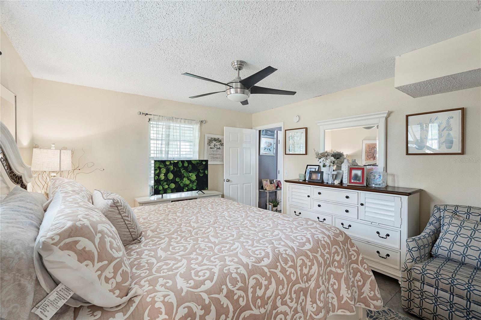 Image 12 of 34 For 7067 Jarvis Road