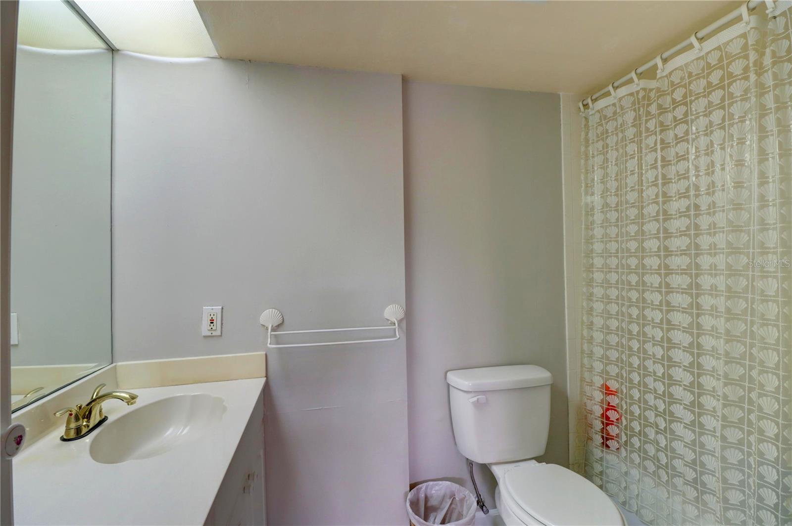 Image 14 of 31 For 4260 20th Place 801