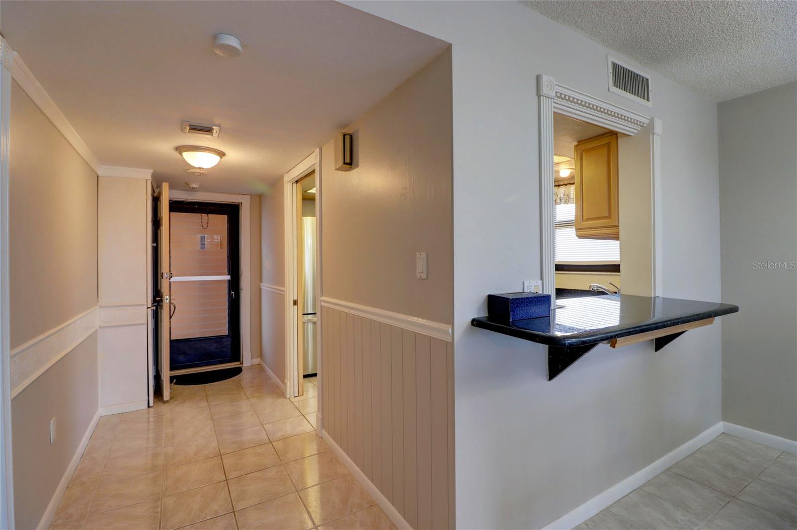 Image 3 of 31 For 4260 20th Place 801