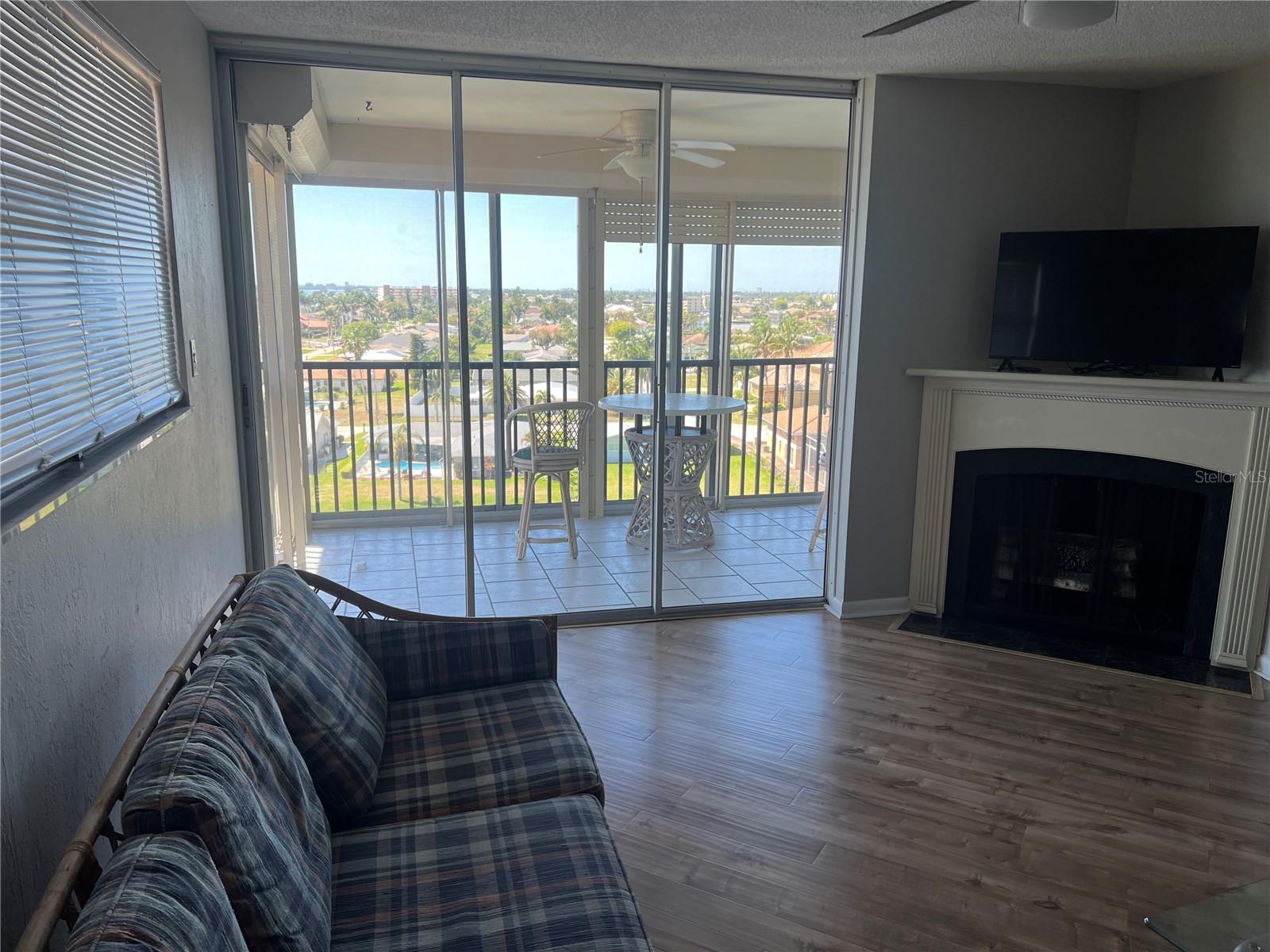 Image 8 of 31 For 4260 20th Place 801