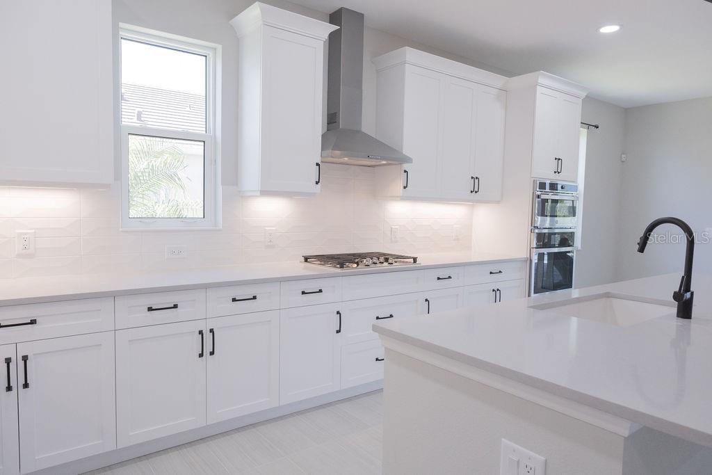 Image 11 of 54 For 8100 Slipway Drive