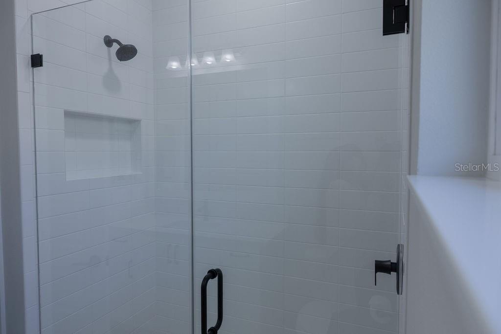 Image 26 of 54 For 8100 Slipway Drive