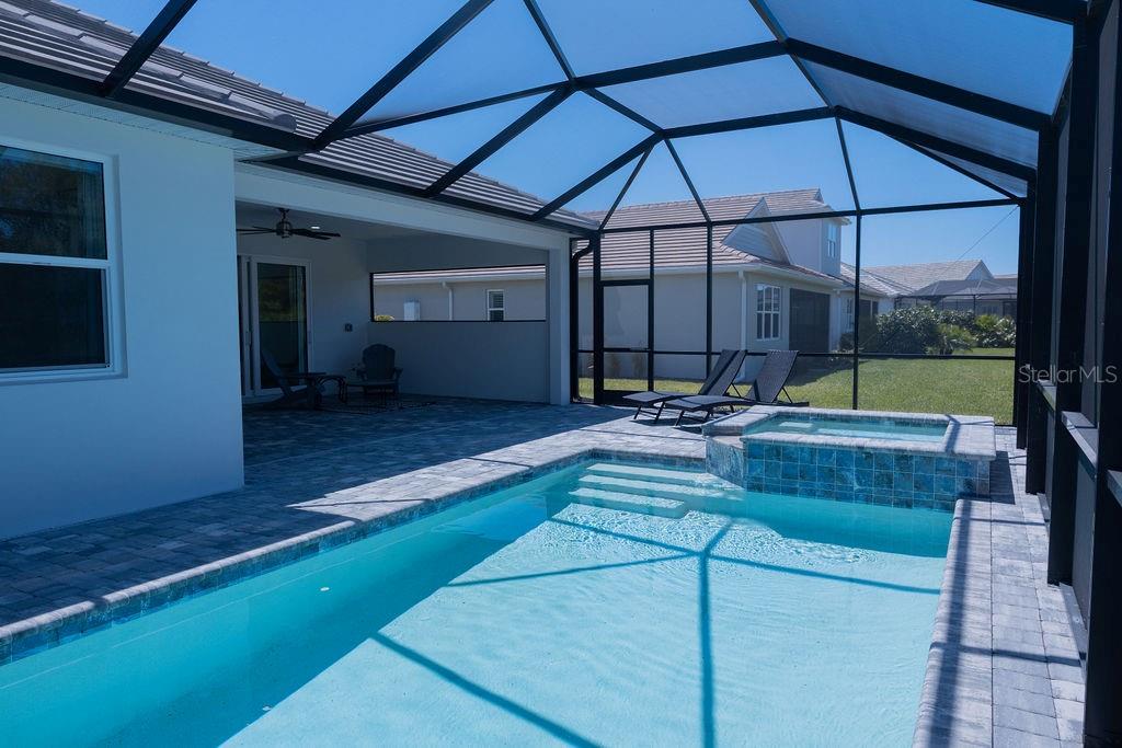 Image 32 of 54 For 8100 Slipway Drive