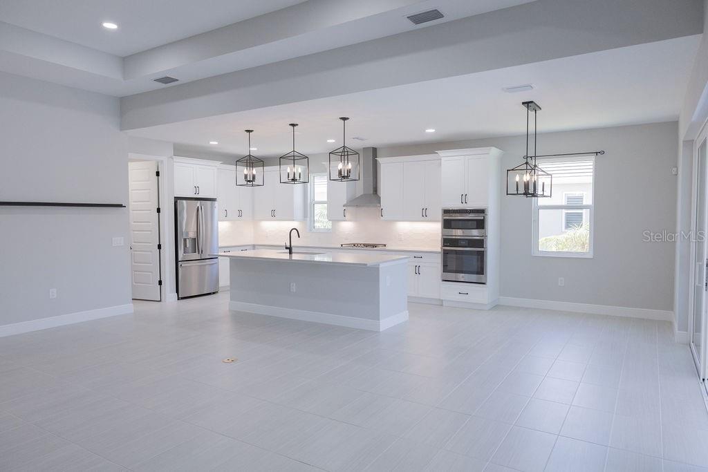 Image 7 of 54 For 8100 Slipway Drive