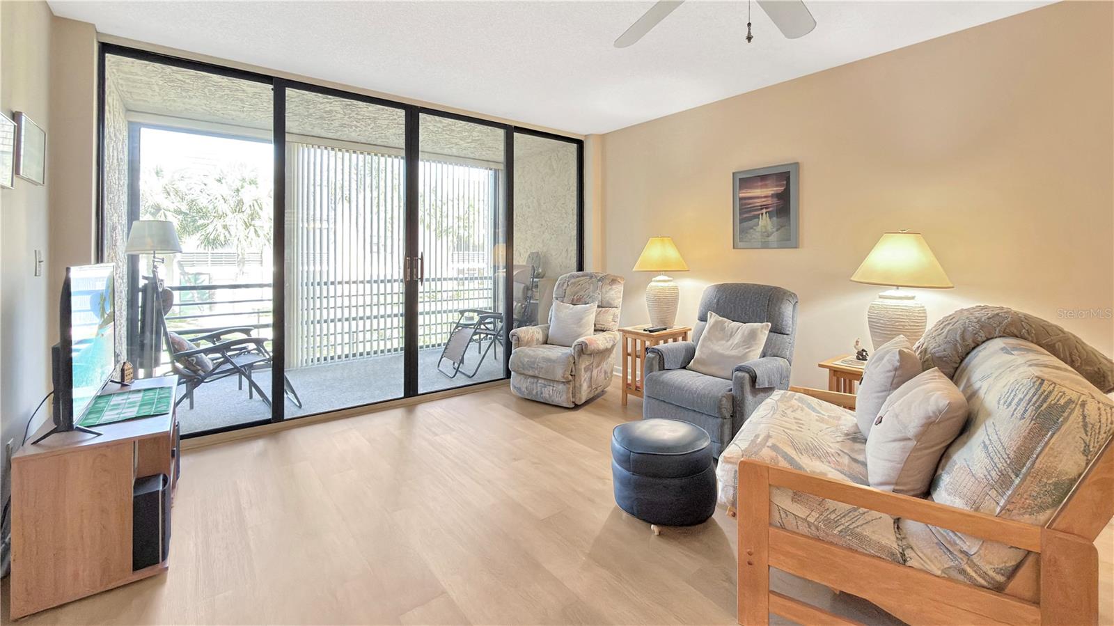 Image 12 of 36 For 14255 Rosemary Lane 8216