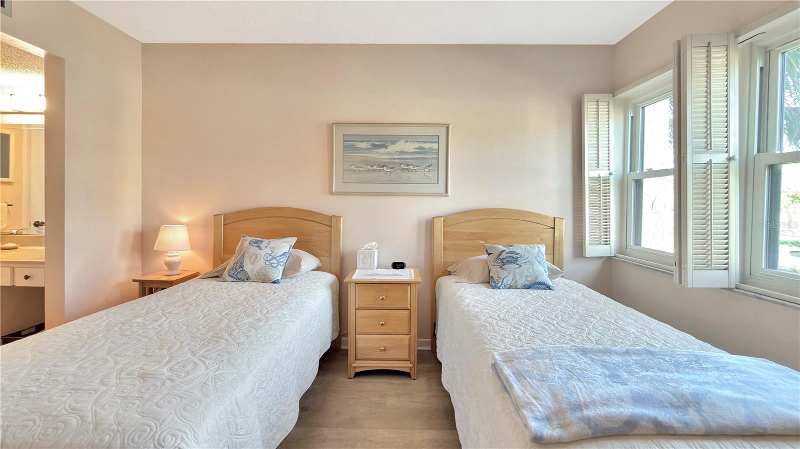 Image 16 of 36 For 14255 Rosemary Lane 8216