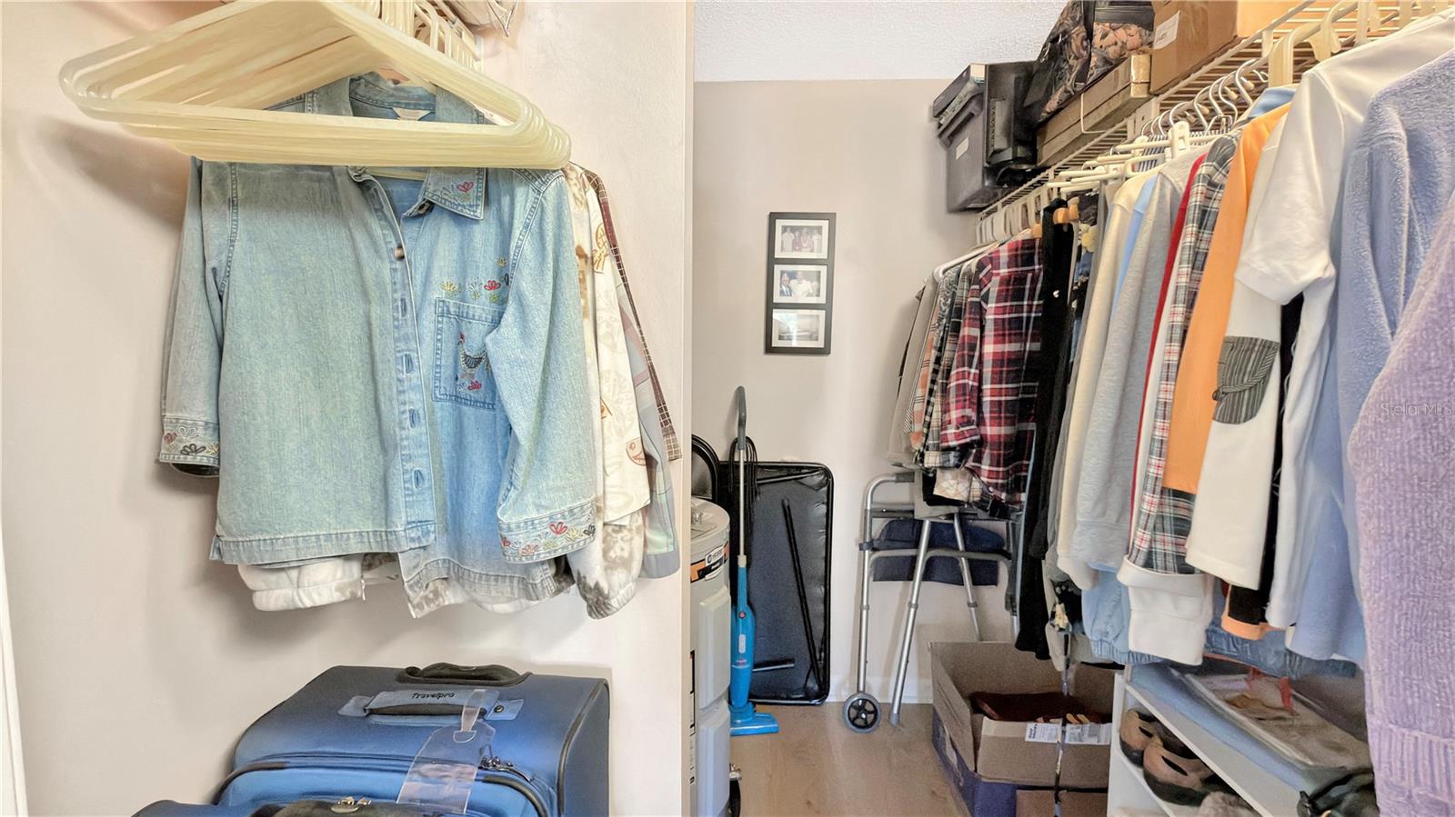 Image 21 of 36 For 14255 Rosemary Lane 8216