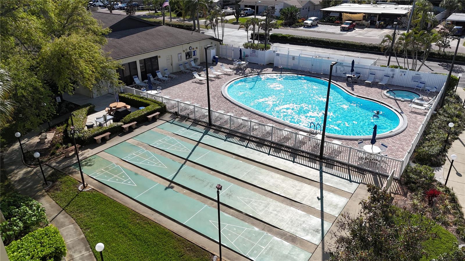 Image 33 of 36 For 14255 Rosemary Lane 8216