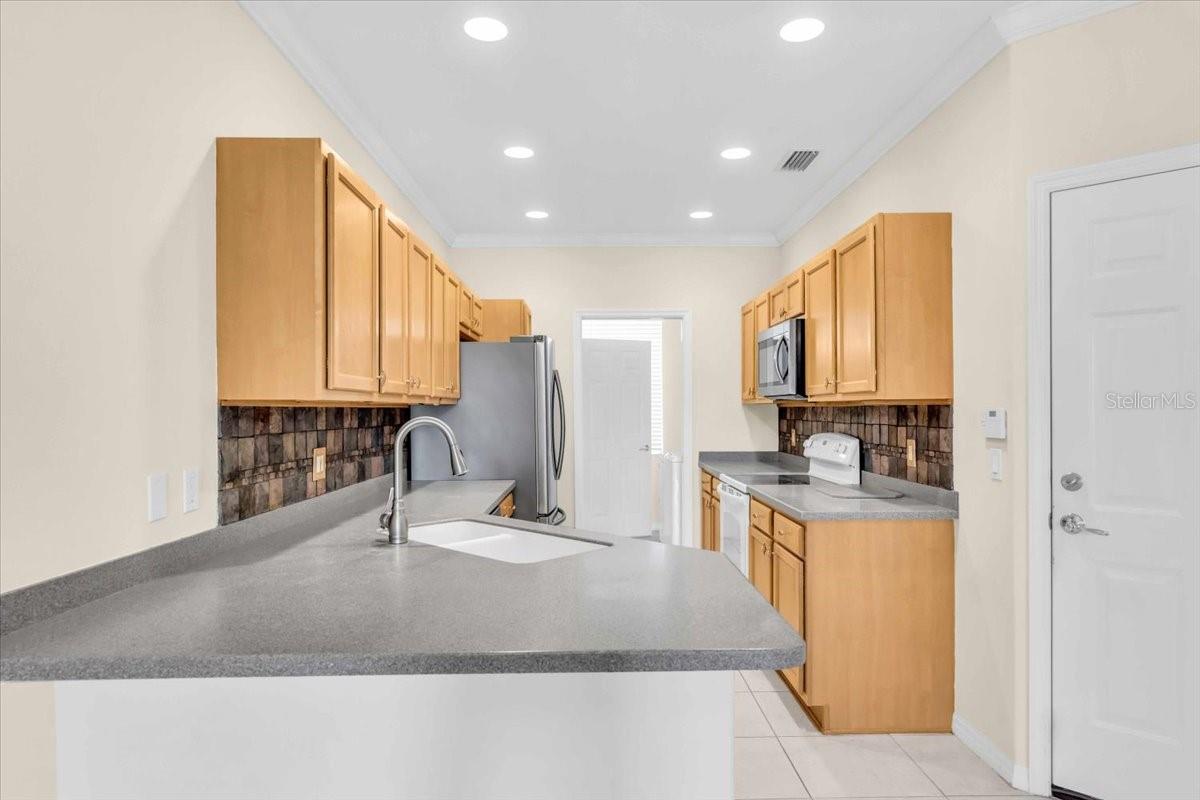 Image 7 of 16 For 3740 82nd Avenue Circle E 105