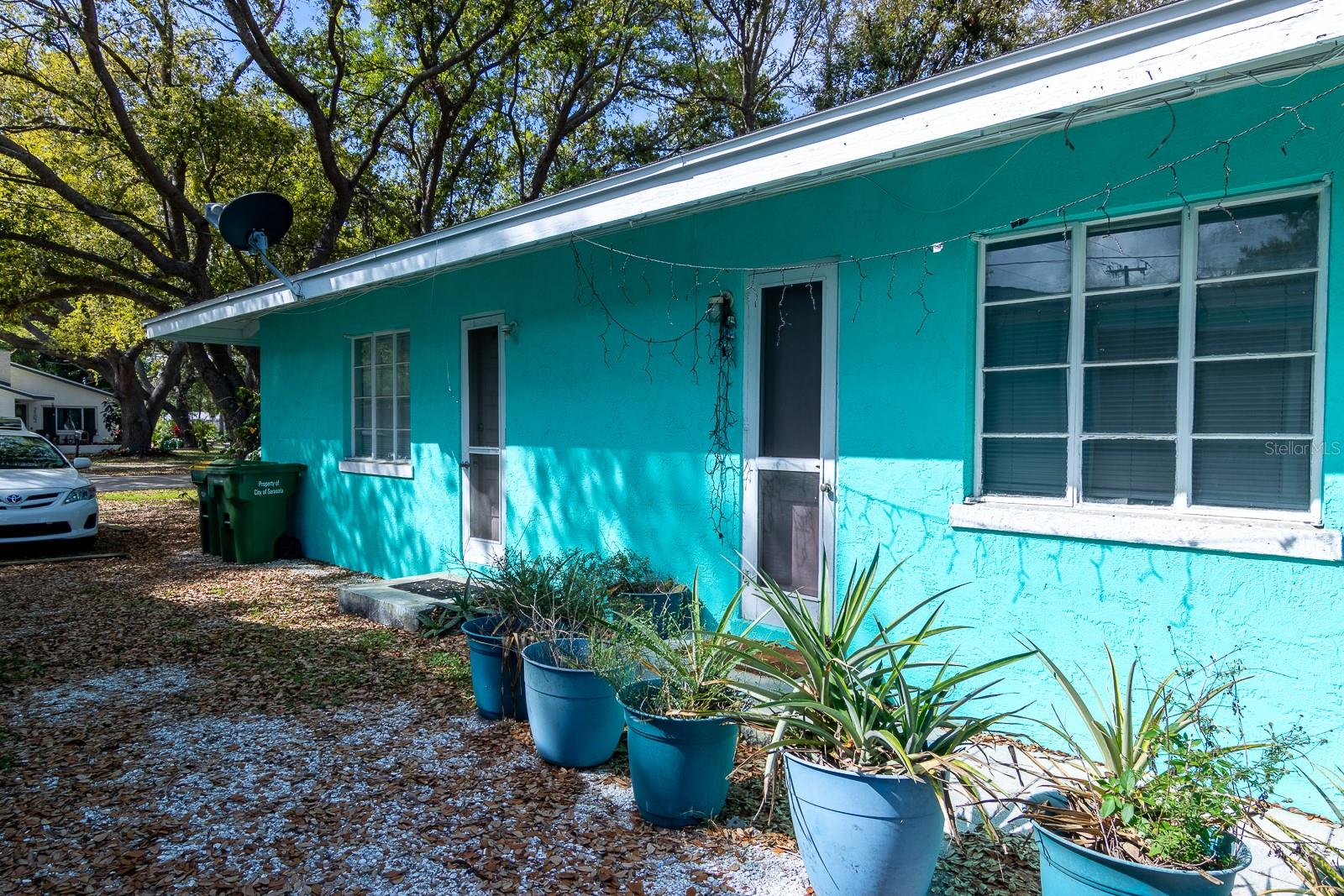 Image 22 of 59 For 610 East Avenue