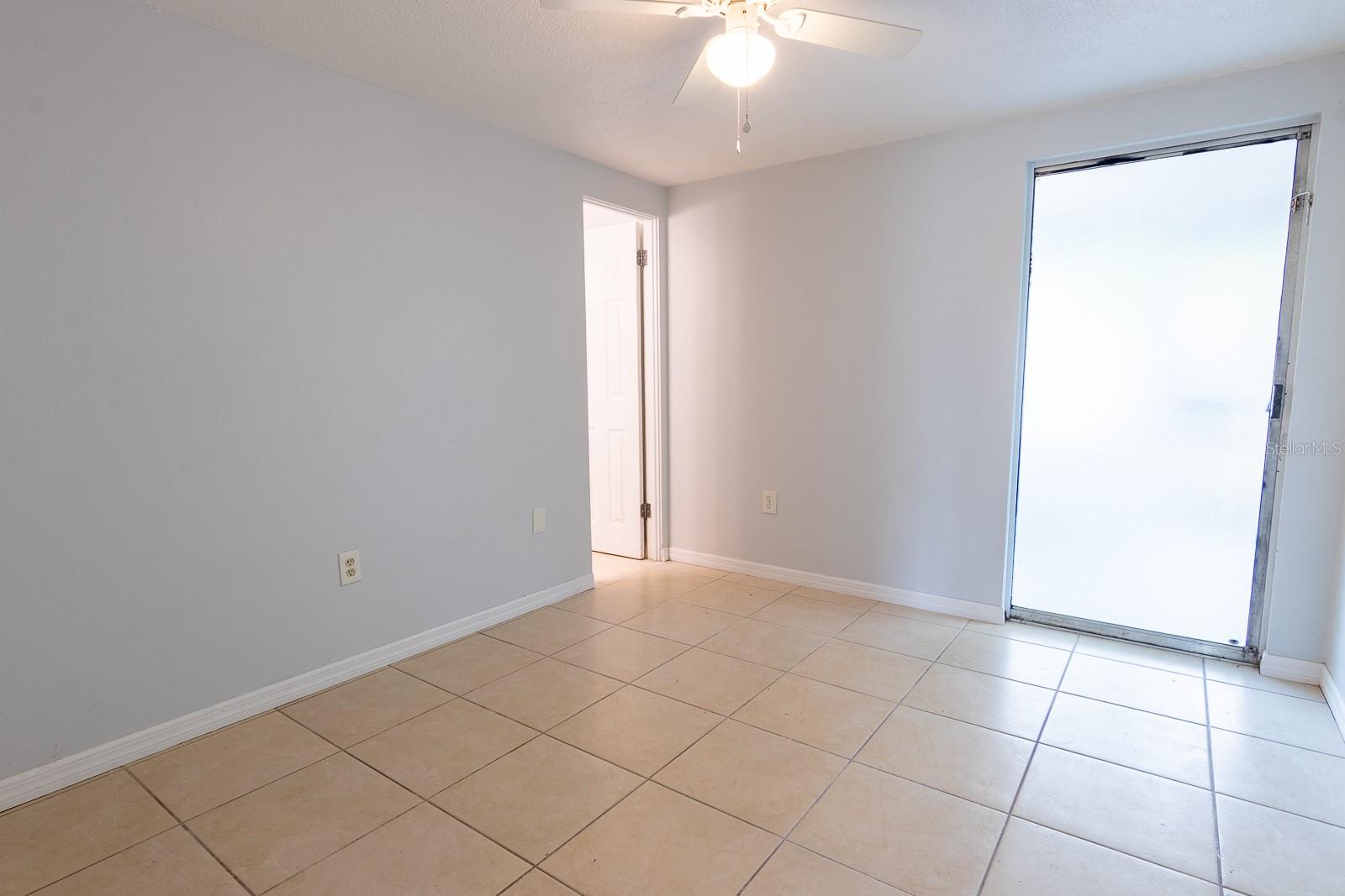 Image 46 of 59 For 610 East Avenue