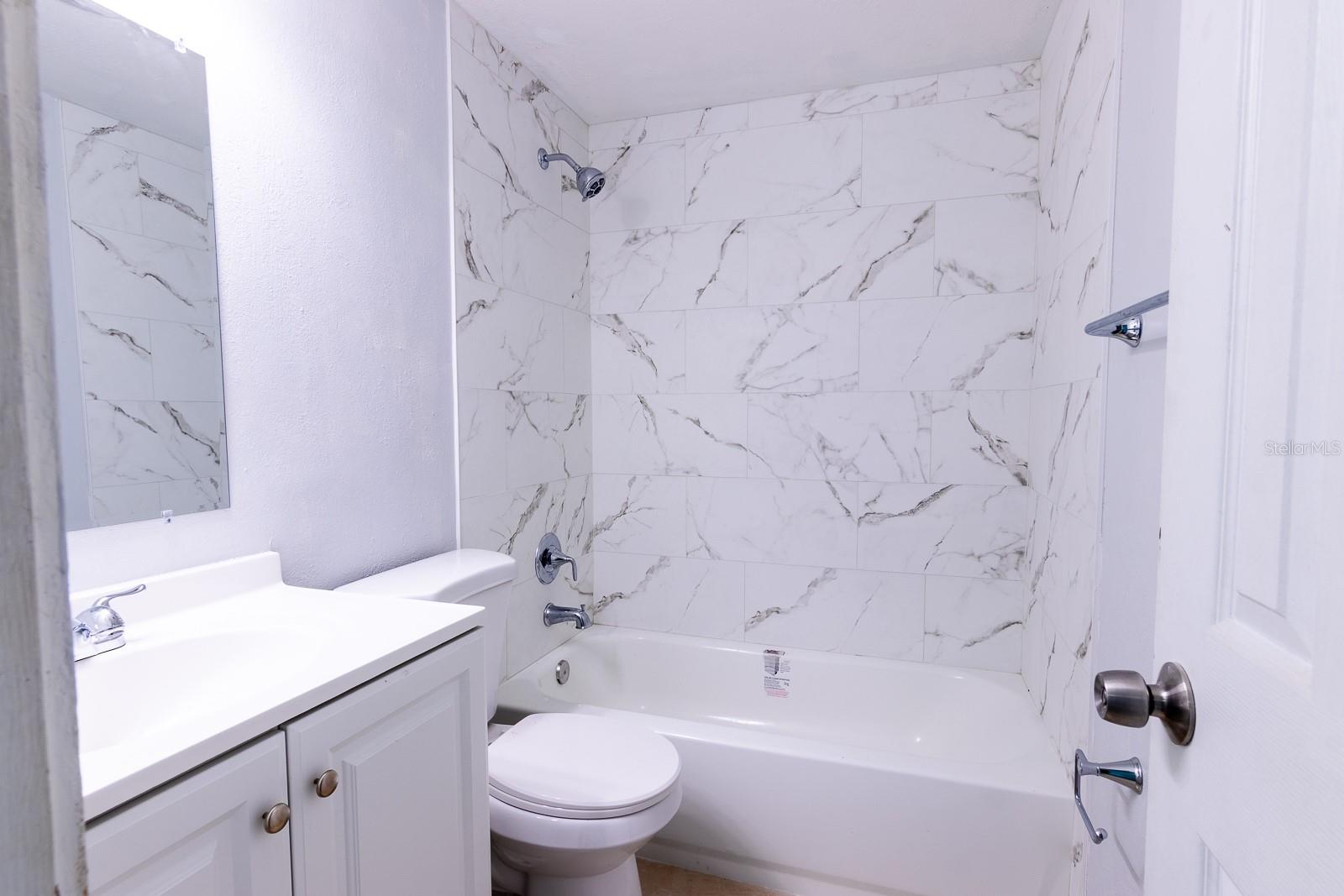 Image 48 of 59 For 610 East Avenue