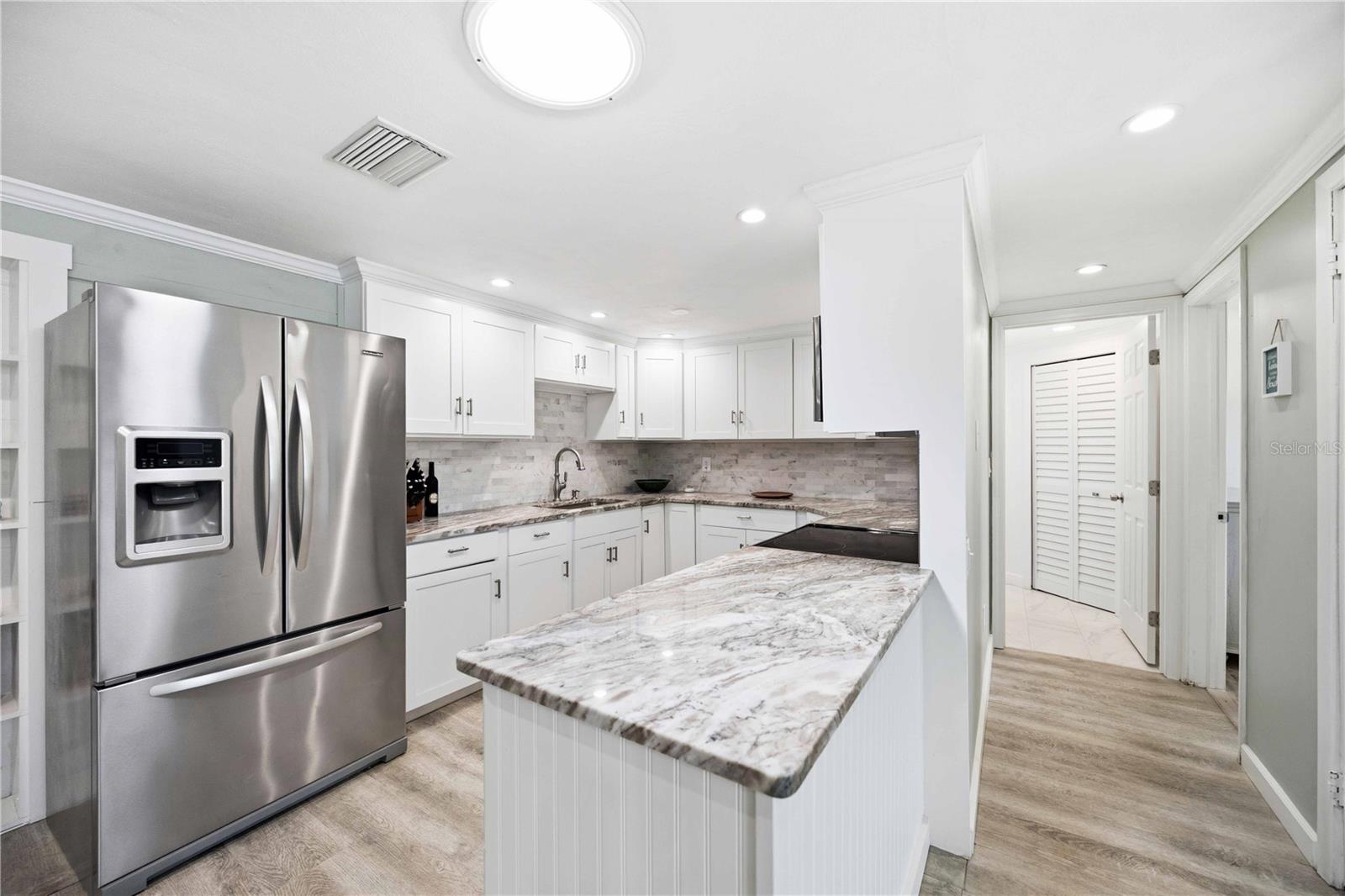 Image 19 of 55 For 370 Fray Street