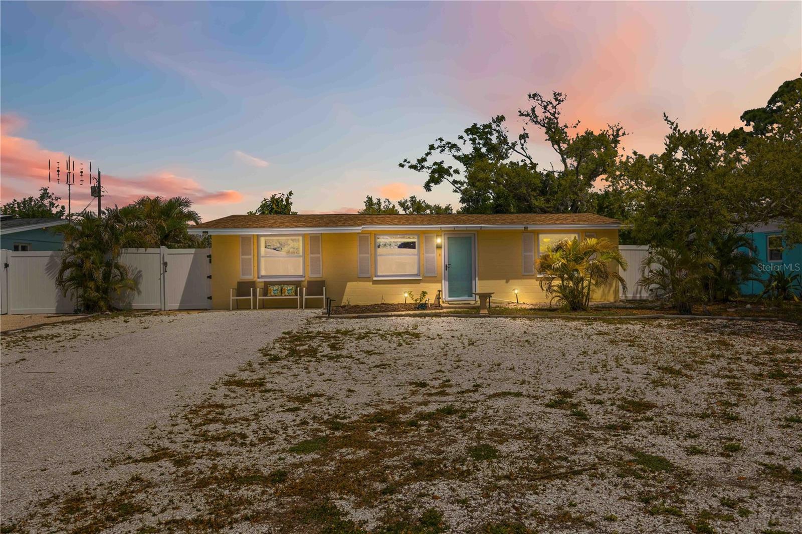 Image 2 of 55 For 370 Fray Street