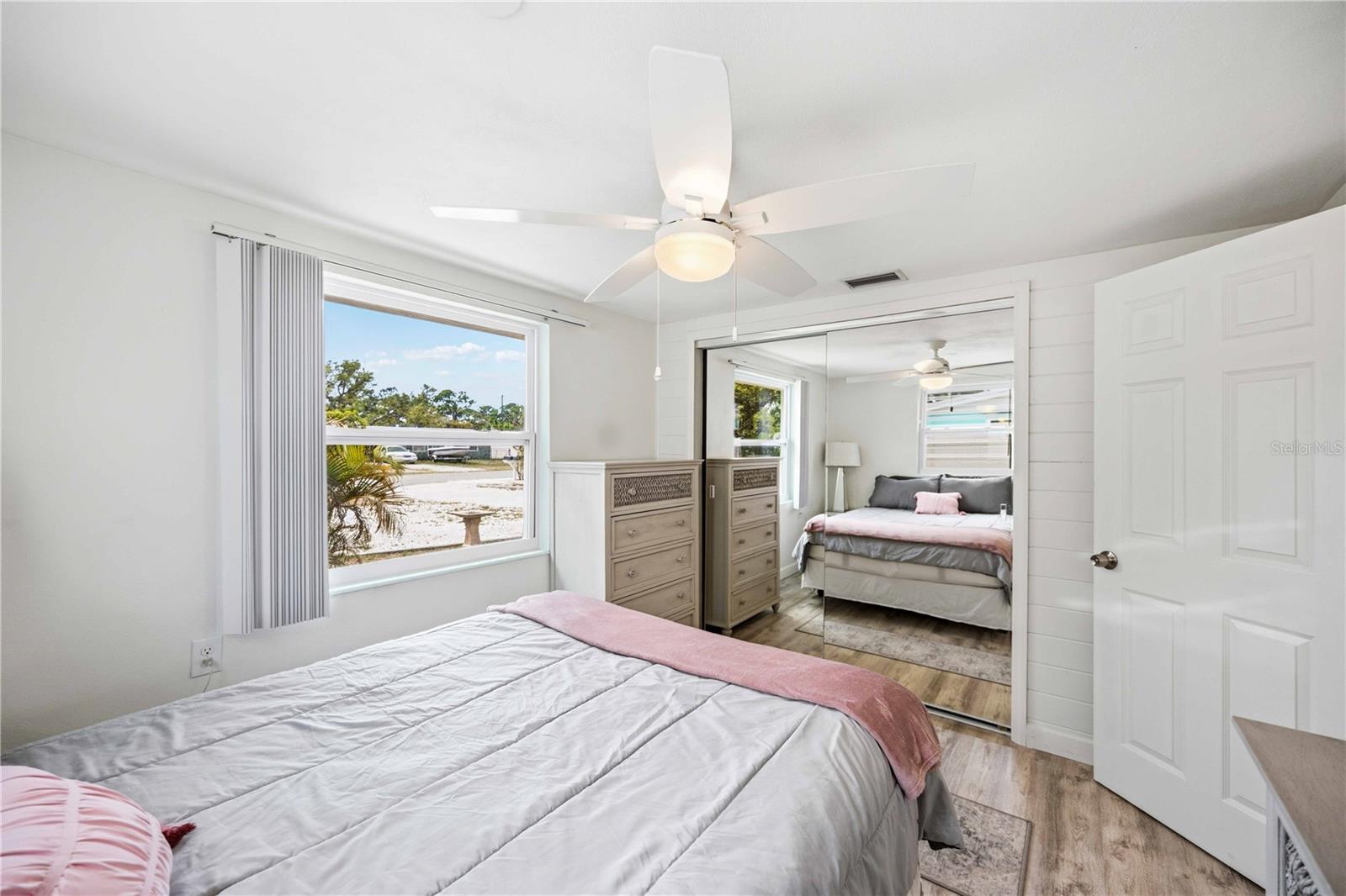 Image 25 of 55 For 370 Fray Street